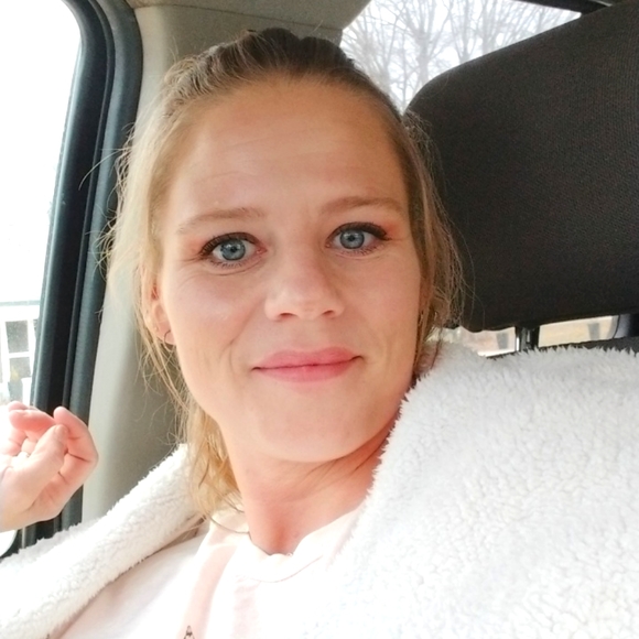 I have everything you want from the tip of ur toes to the top of your head! - Picture 1 of 4